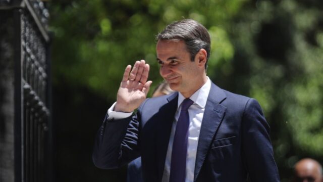 Парламент Греции проголосовал за доверие правительству Кириакоса Мицотакиса