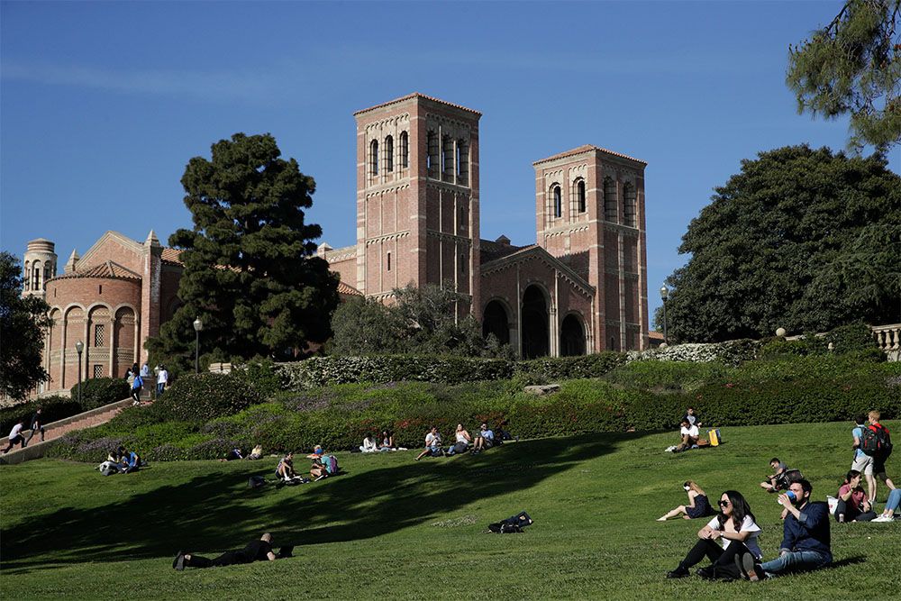 Несколько сотен студентов двух крупнейших университетов Лос-Анджелеса отправили в карантин из-за кори