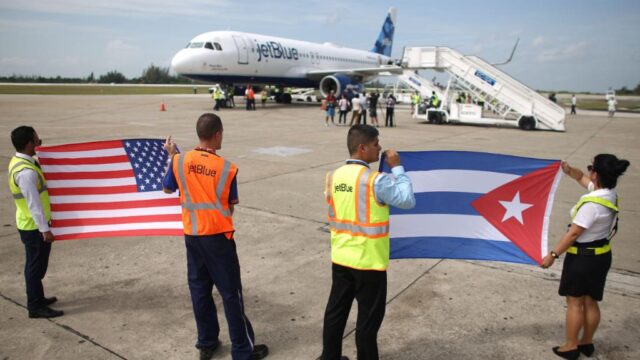 США выслали из страны двух кубинских дипломатов после серии «необъяснимых инцидентов»