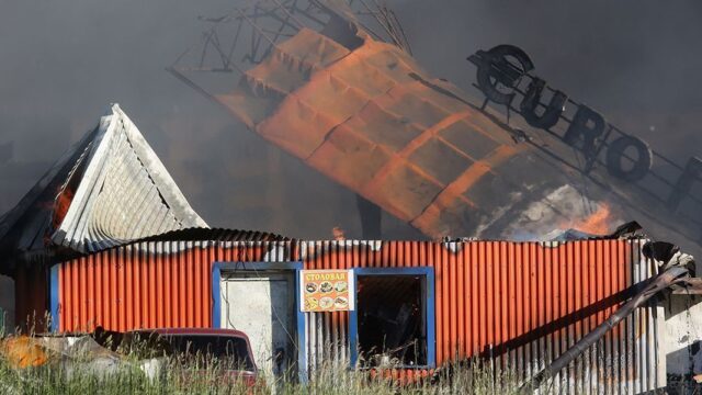 Шесть человек пострадали при пожаре на АЗС в Новосибирске
