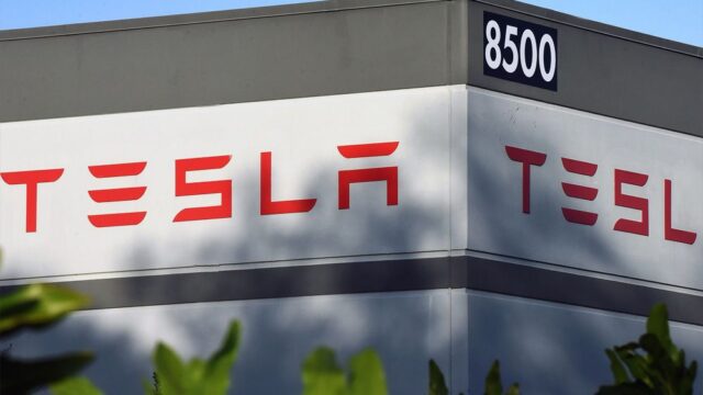 Tesla построит в Калифорнии крупнейшее в мире энергохранилище