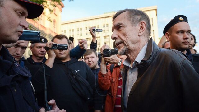 В Москве у здания ФСБ прошел митинг в поддержку фигурантов дела «Сети», есть задержанные