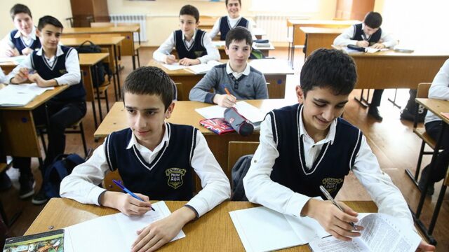 Кремль решил не убирать национальные языки из школьной программы