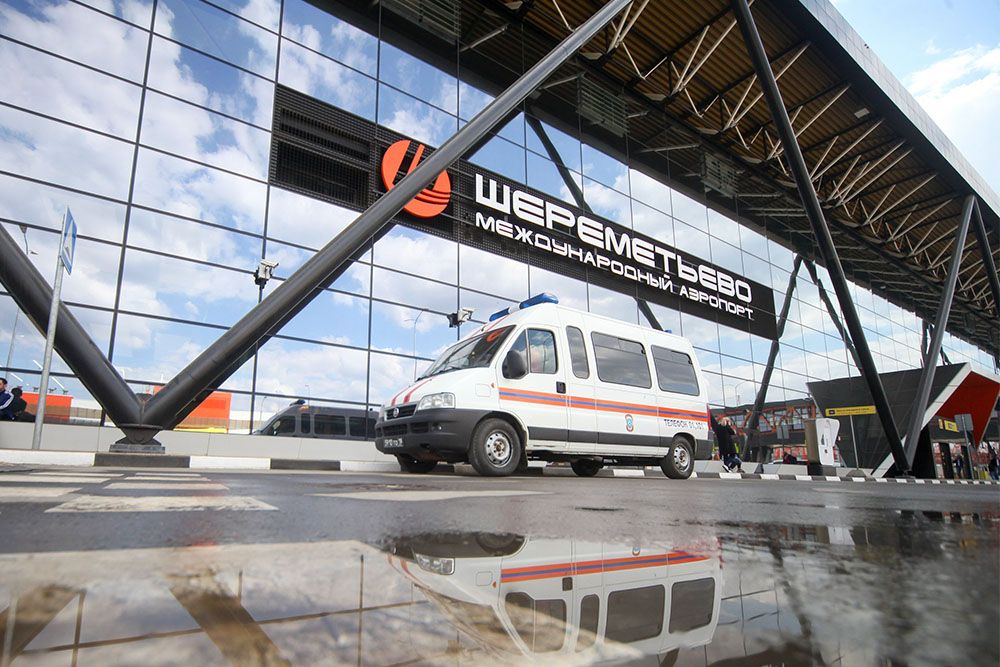 В Шереметьеве подтвердили, что SSJ 100 вернулся в аэропорт из-за потери связи с диспетчером