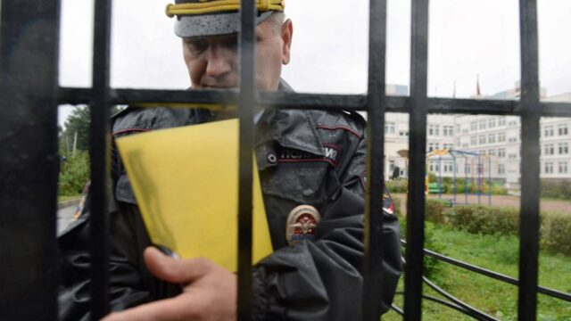 У охранника школы в Ивантеевке, где подросток устроил стрельбу, не было разрешения на работу