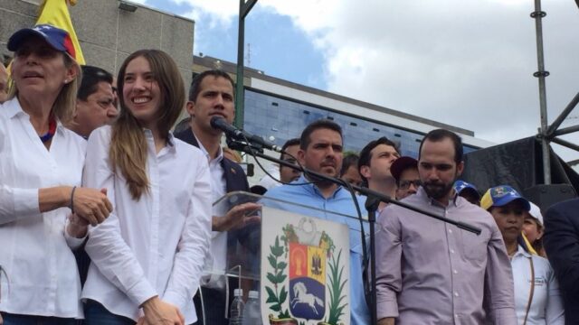 Nacional: в Венесуэле ограничили доступ к социальным сетям перед возвращением лидера оппозиции Гуайдо