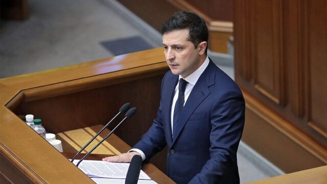 «Слуга народа», дубль первый: как прошел год Зеленского на посту президента Украины