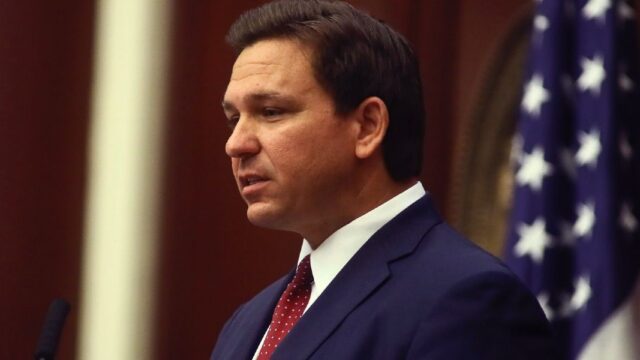 Губернатор Флориды запретил выдавать «паспорта вакцинации»