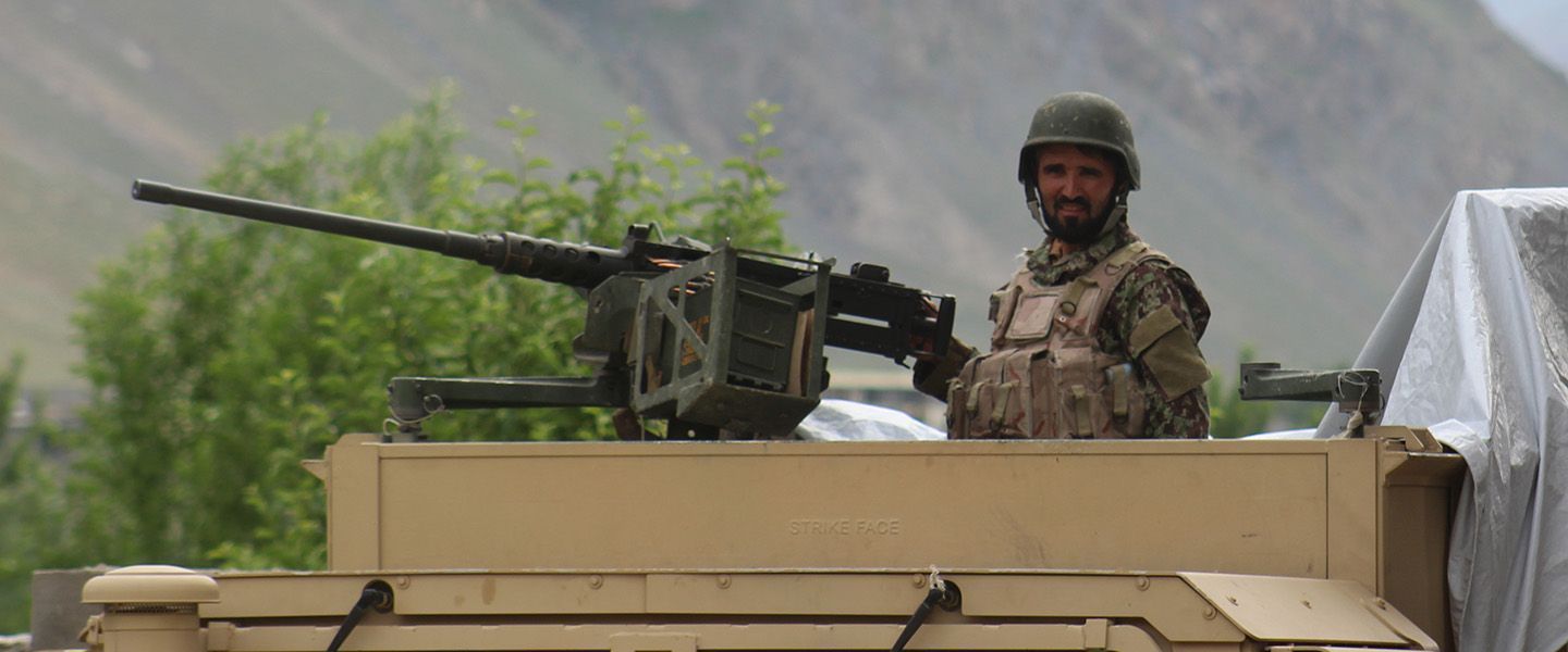 Афганская армия отбила у талибов район на границе с Таджикистаном