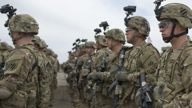 «Сигнал господину Путину». США направят несколько тысяч солдат в Польшу, Румынию и Германию