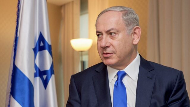 Полиция Израиля рекомендовала предъявить обвинения Биньямину Нетаньяху по делу о взяточничестве