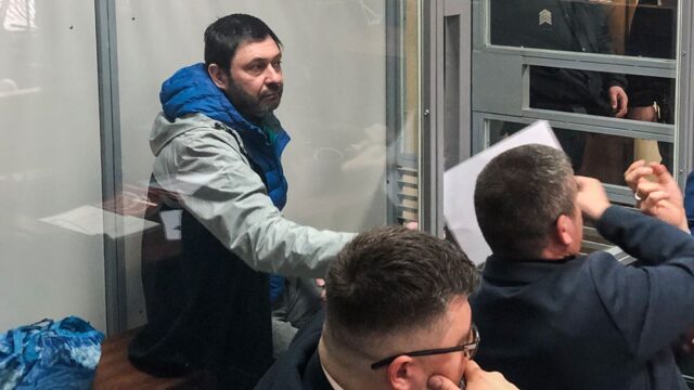 «Наш журналист»: как адвокаты, чиновники и Путин защищают Кирилла Вышинского от украинского правосудия