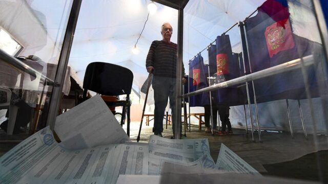 «Выборов в стране как не было, так и нет»: что говорят о выборах в Мосгордуму