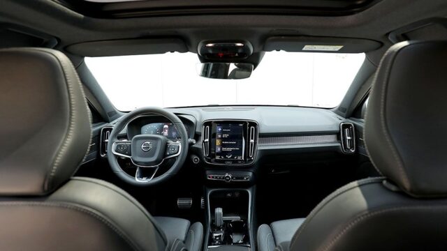 Volvo поставит в салоны машин камеры и датчики, чтобы бороться с неадекватными водителями