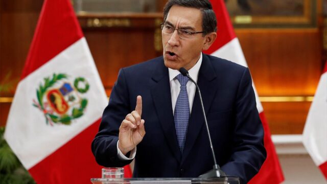 Президент Перу распустил парламент