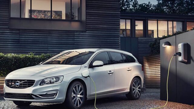 Volvo с 2019 года перестанет выпускать машины с бензиновым двигателем