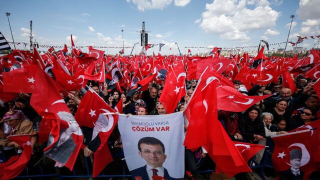 ЦИК Турции отменил результаты выборов в Стамбуле, где победила оппозиция