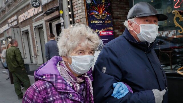Рост заражений коронавирусом в Москве: власти готовят больницы и рекомендуют пожилым и беременным оставаться дома