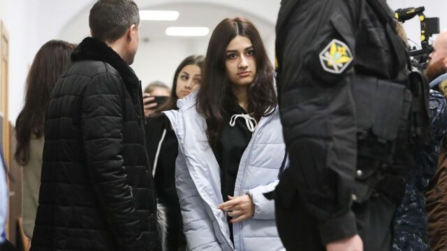 Сестры Хачатурян попросили рассмотреть их дело судом присяжных