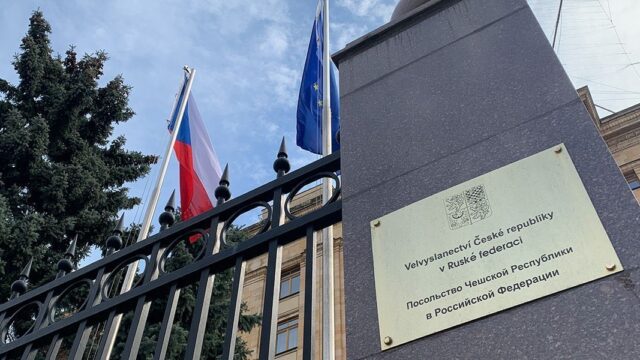 В Чехии считают, что высылка дипломатов не помешает российской разведке