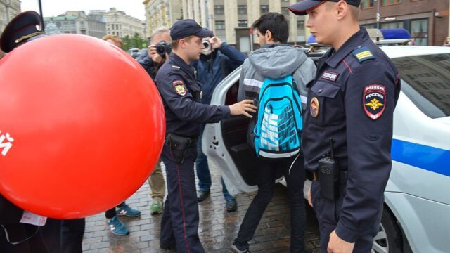 В Москве задержали 70 человек. Многие из них активисты Навального