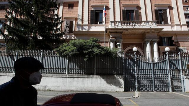 Ипотека, дети и COVID. Жена «русского шпиона» в Италии назвала его мотивы