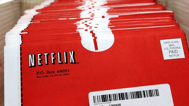Netflix до сих пор рассылает двум миллионам американцев DVD по почте — и зарабатывает на этом сотни миллионов долларов