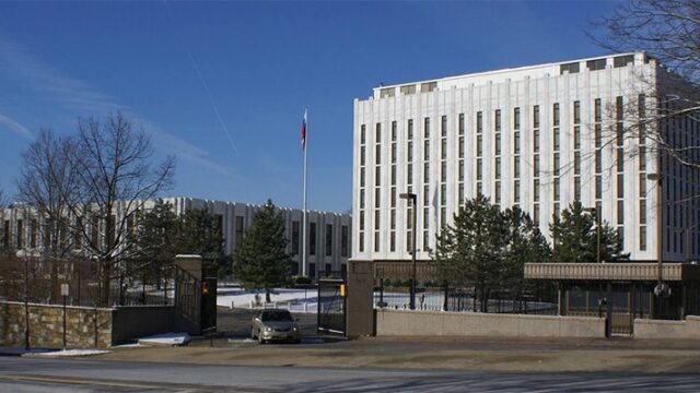 Посольство России открыло голосование за закрытие дипмиссий США
