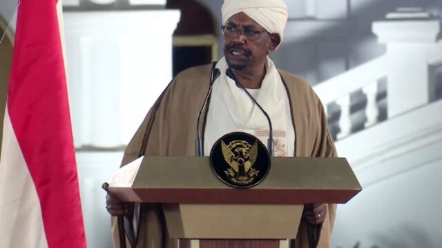 Президент Судана объявил о введении в стране чрезвычайного положения на год