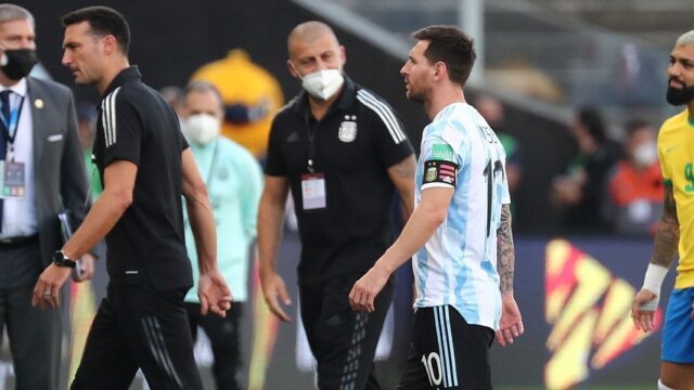 Аргентинские футболисты покинули Бразилию после скандала на матче ЧМ-2022