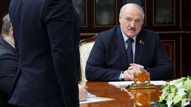 Лукашенко сообщил о задержании личного врача и еще 35 ортопедов