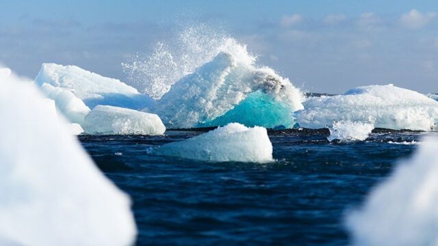Таяние ледников на северном полюсе приведет к катастрофе