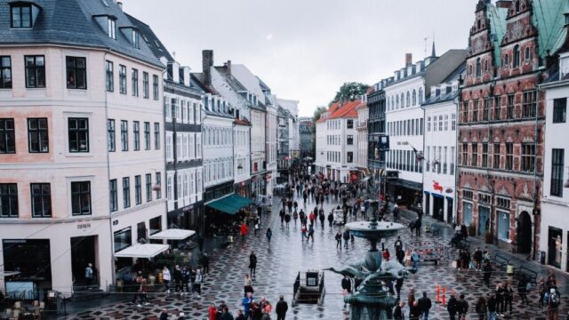 В Дании пожизненно осужденным хотят запретить заводить новые романтические отношения