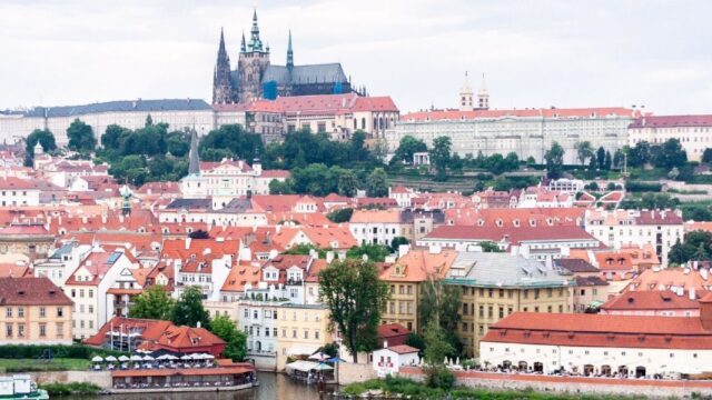 Чехия исключит Россию из списка стран с экстремальным риском COVID-19