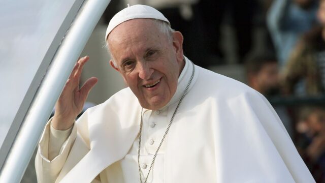 Папа Франциск посетил Ирак, чтобы поддержать христиан: фотогалерея