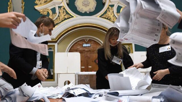 В Москве кандидаты от «Единой России» уступают в нескольких округах