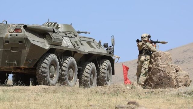 Россия и Узбекистан начали маневры на границе с Афганистаном