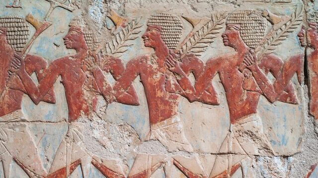 Исследование: в храме Хатшепсут египтяне учились рисовать