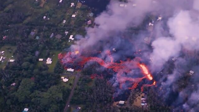 Извержение вулкана на Гавайях разрушило уже 26 домов