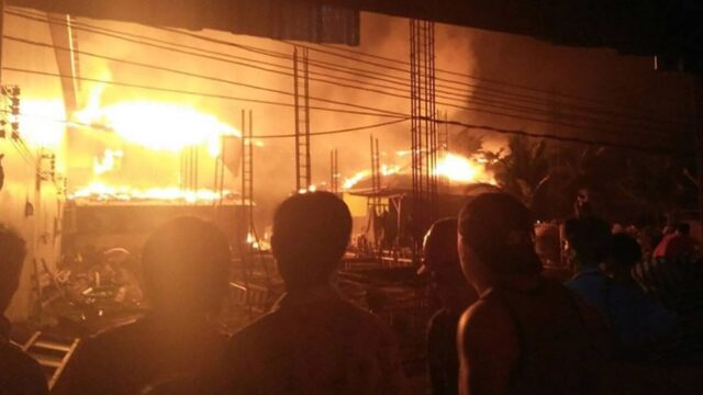 На тайском острове Пхи-Пхи сгорели десятки гостиниц и ресторанов