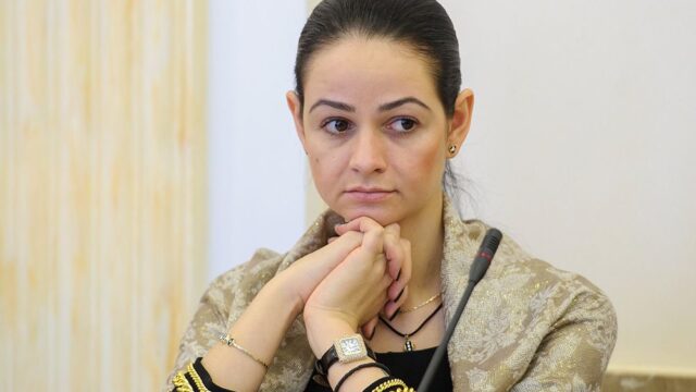 Свердловскую чиновницу отстранили от работы после слов, что государство ничего не должно молодежи