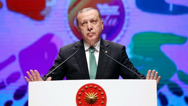 Эрдоган обязал подсудимых по делу о неудавшемся перевороте носить специальную униформу
