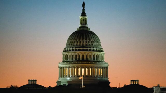 В Сенат США внесли законопроект о новых санкциях против России за возможное вмешательство в выборы