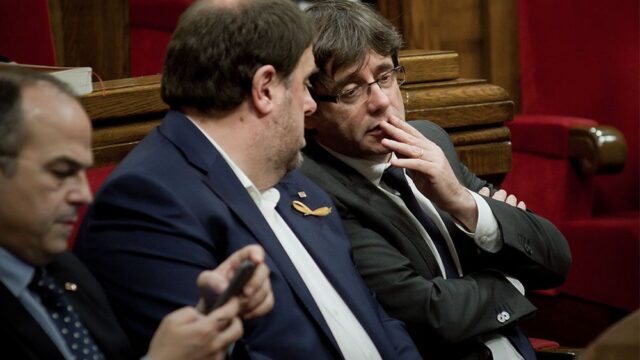 Прокуратура Испании обвинила руководство Каталонии в мятеже и растрате