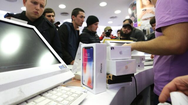 В России начались продажи iPhone X