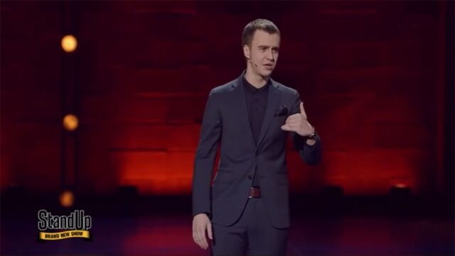 В эфире ТНТ высмеяли негласный запрет произносить фамилию Навального на российских федеральных каналах