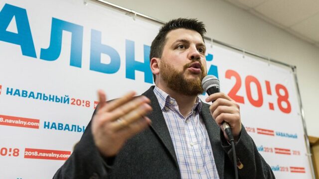 Главу штаба Навального обвинили в создании вируса. Из-за этого в Красноярске у них забрали всю технику