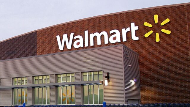 Житель Алабамы отсудил $7,5 млн у Walmart за травму, которую он получил при покупке арбуза