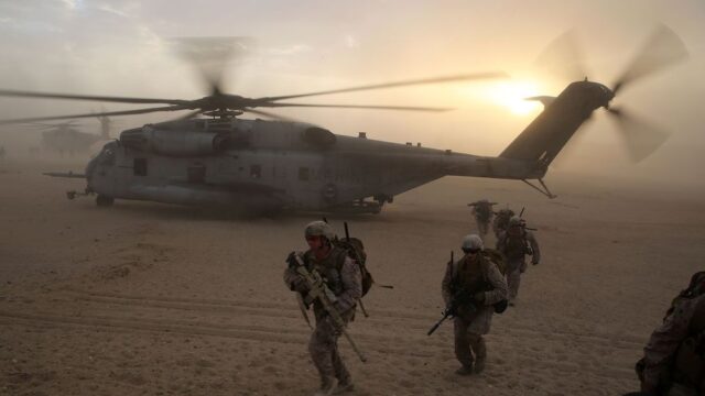Афганский солдал убил четверых американских военных