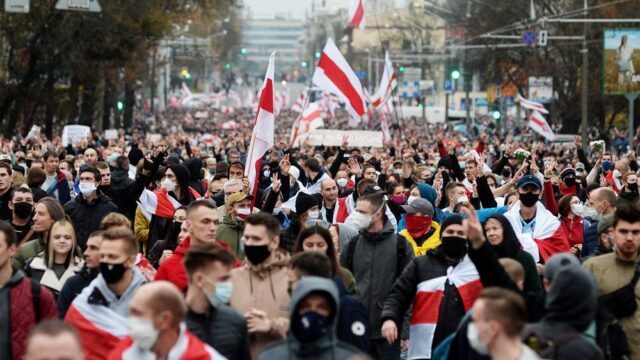 Белорусы отметили шествиями последний день «народного ультиматума»